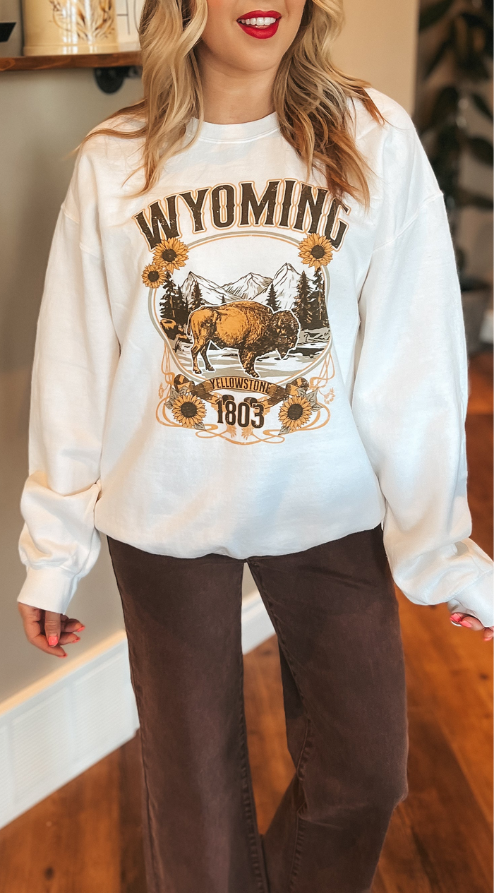 Wyoming | Graphic Sweatshirt