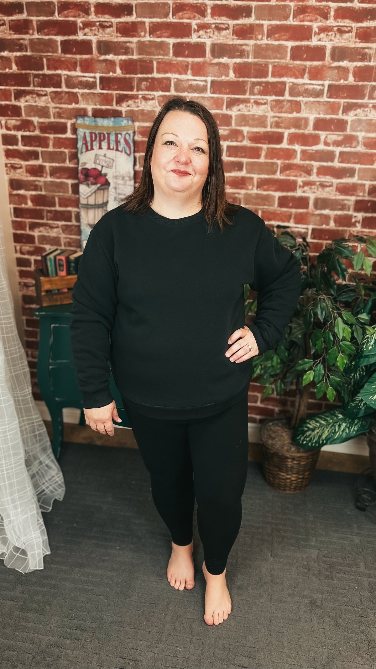 Jessie | Crewneck Sweatshirt | Black