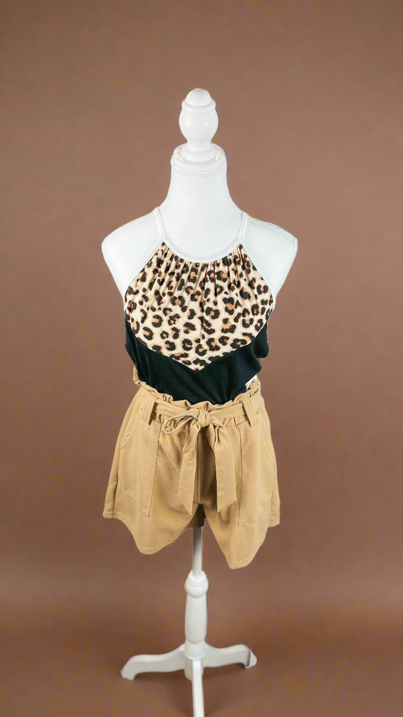 Kelly Paper Bag Shorts: Taupe