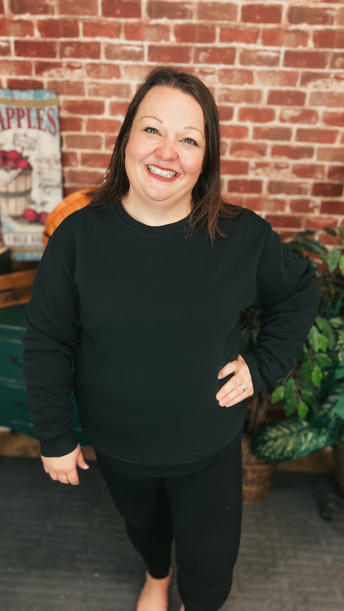 Jessie | Crewneck Sweatshirt | Black