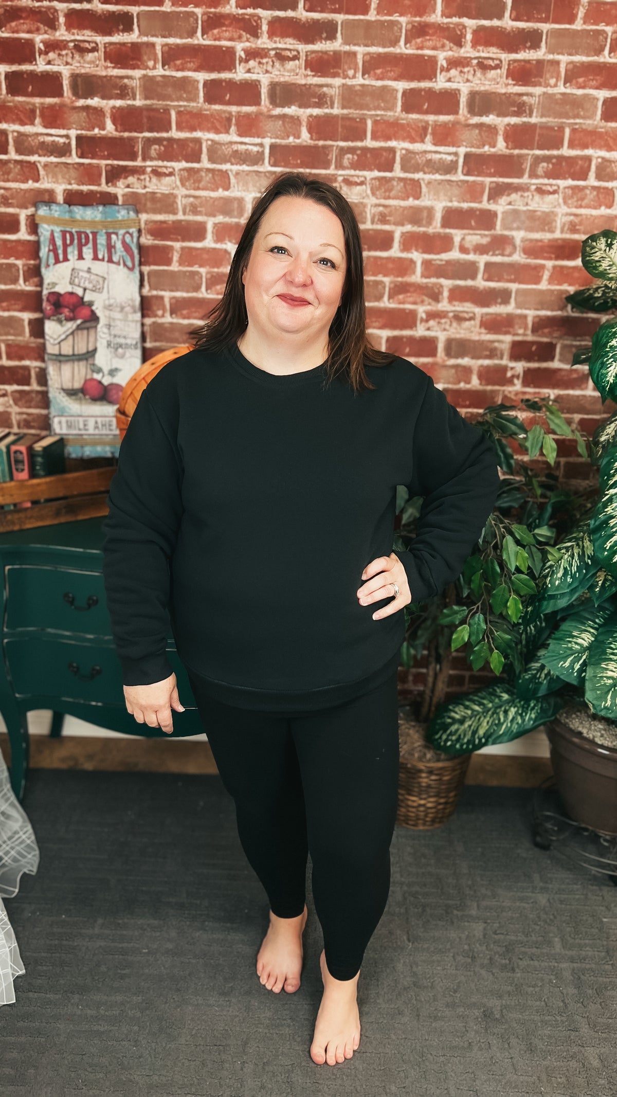 Jessie | Crewneck Sweatshirt | Black