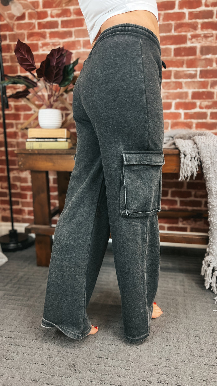 Harlow Wide Leg Cargo Jogging Pants | Charcoal