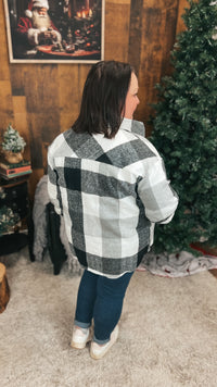 Charlotte Shacket| Black & Cream