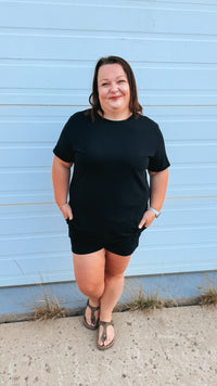 Julia Basic Tee | Black