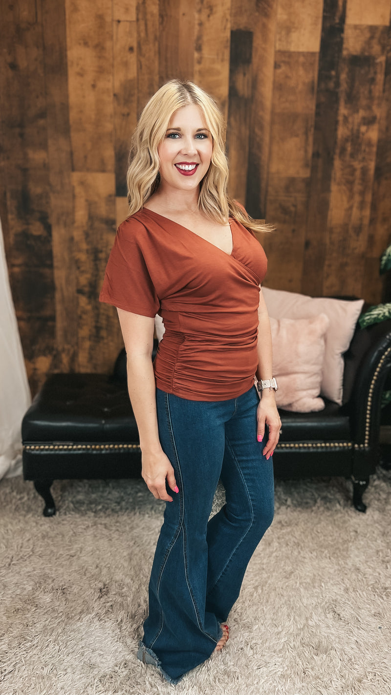 Anne-Marie | Cross Over Tee | Brown