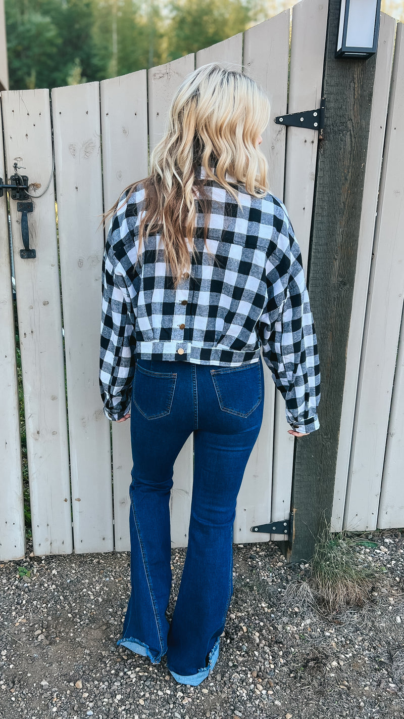Nikita Crop Plaid Shacket | Black & White