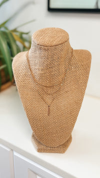 Pendant Layered Necklace: Gold