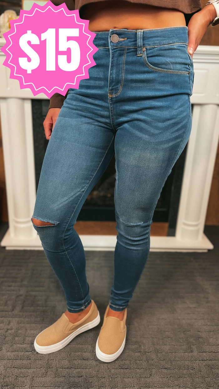 Dayton High Rise: Medium Wash- Denim *SALE*