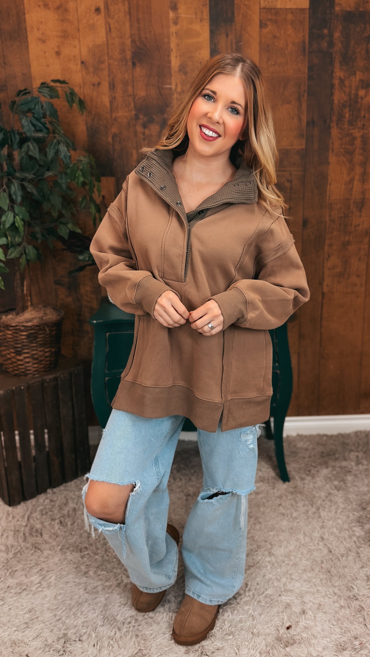 Charlene Snap Sweatshirt | Mocha