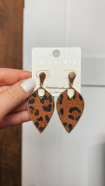 Corinne Leopard Earrings: Brown