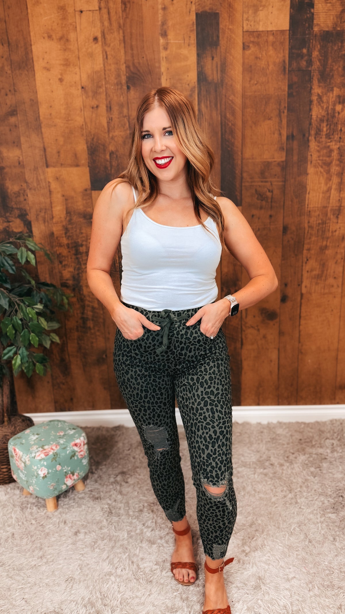 Vicky Cropped Jogger Denim | Leopard