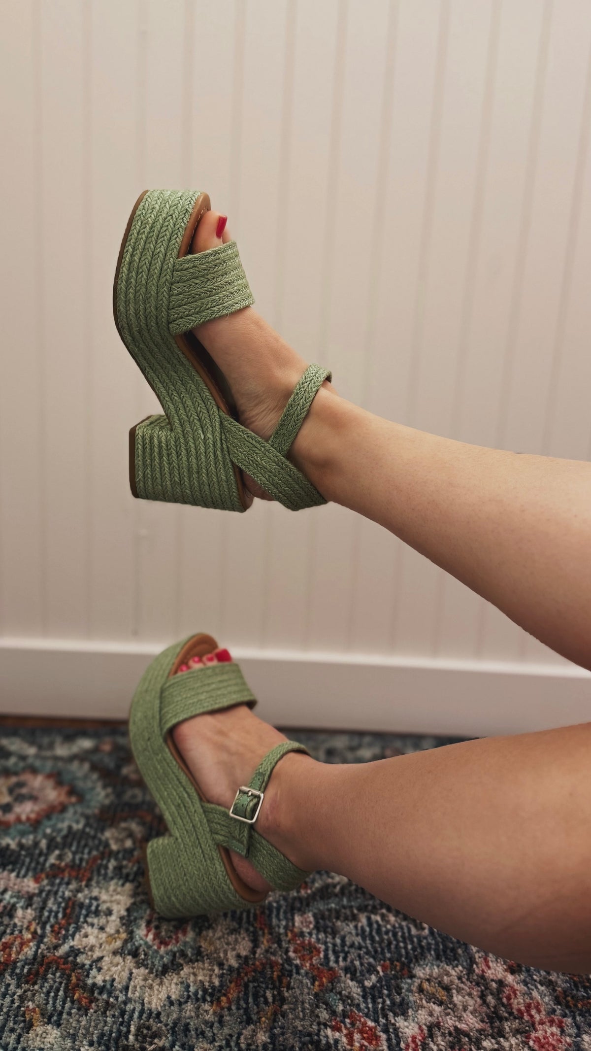 Sierra Woven Sandals: Sage