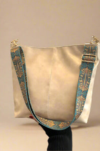 Jaycee Cross Body Bag: Cream
