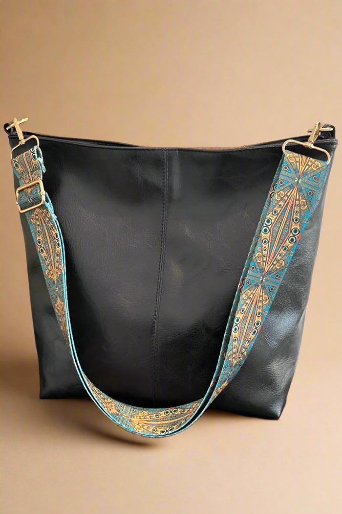 Jaycee Cross Body Bag: Black