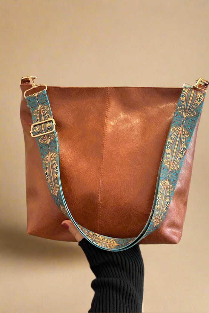 Jaycee Cross Body Bag: Camel