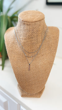 Pendant Layered Necklace: Silver
