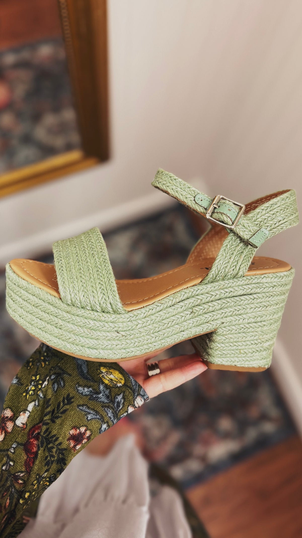Sierra Woven Sandals: Sage