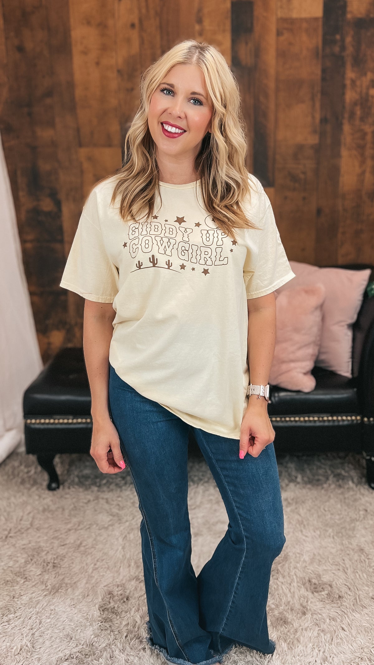 Giddy Up Cowgirl | Graphic T-Shirt