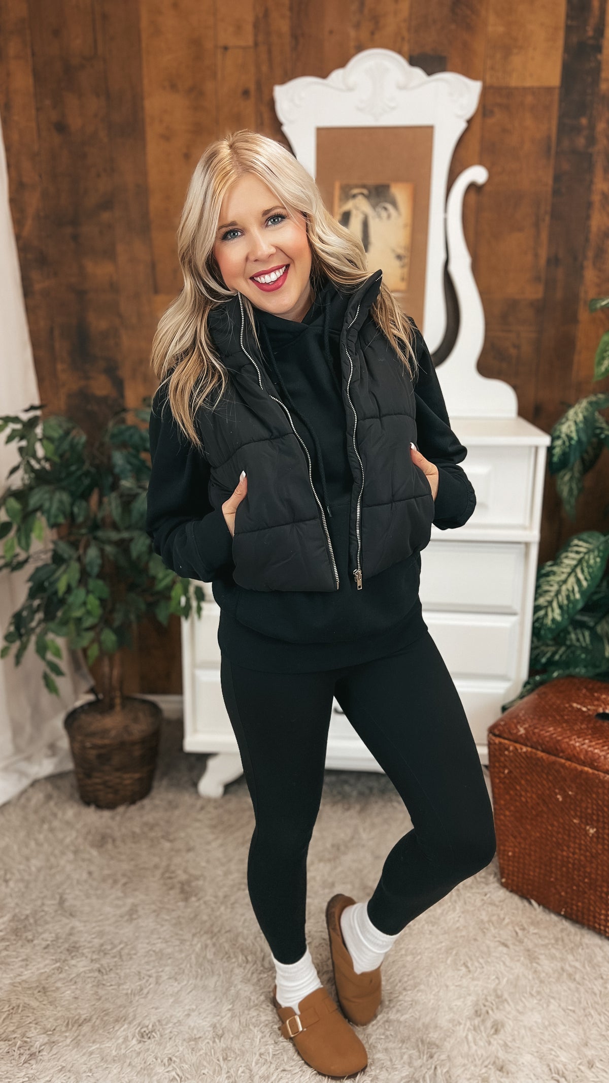 Courtney Puffer Vest: Black