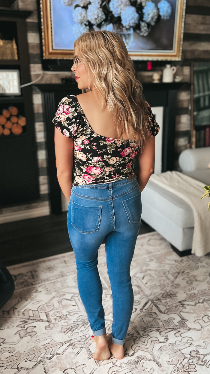 Violet Floral Top | Black