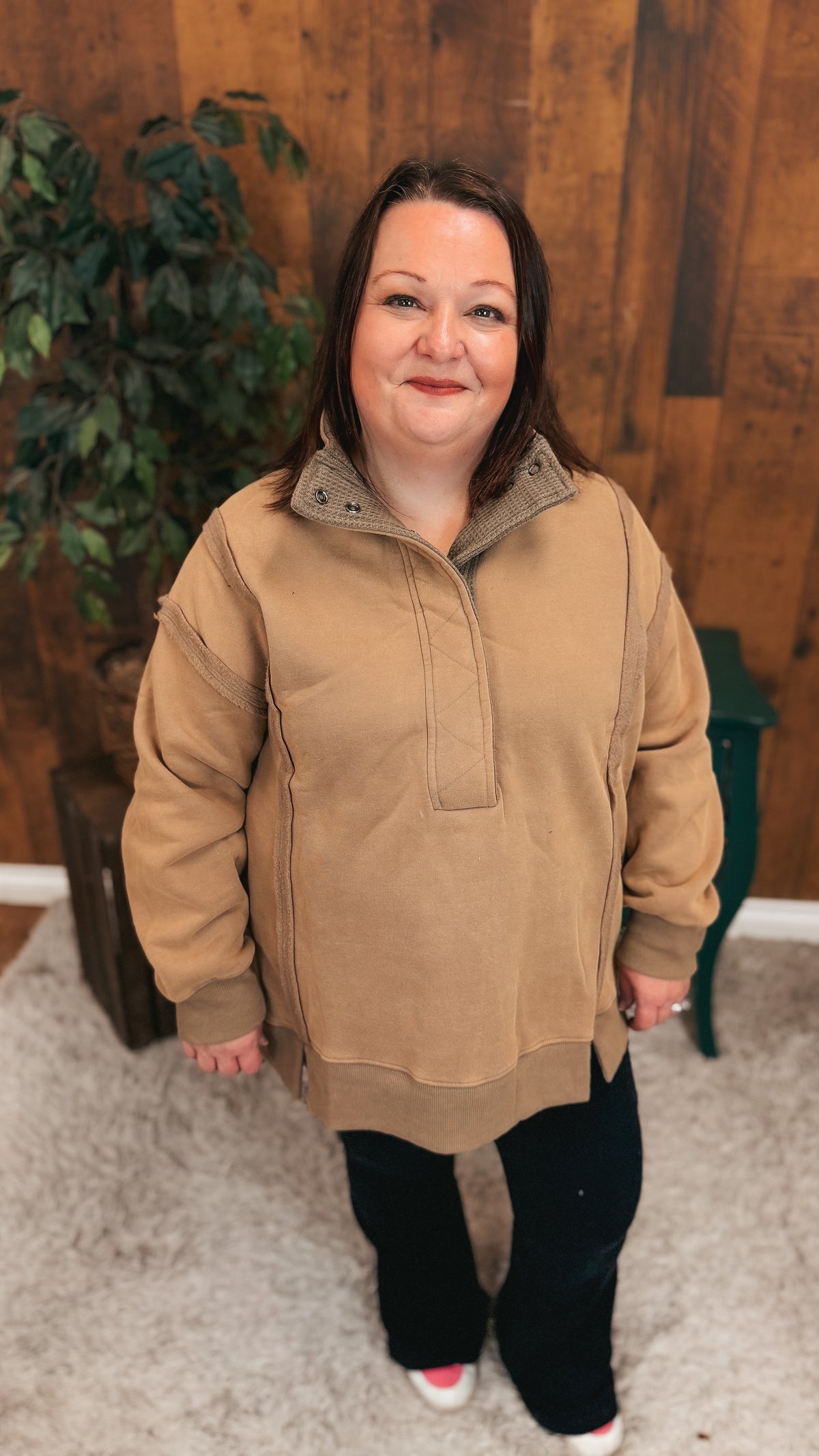 Charlene Snap Sweatshirt | Mocha