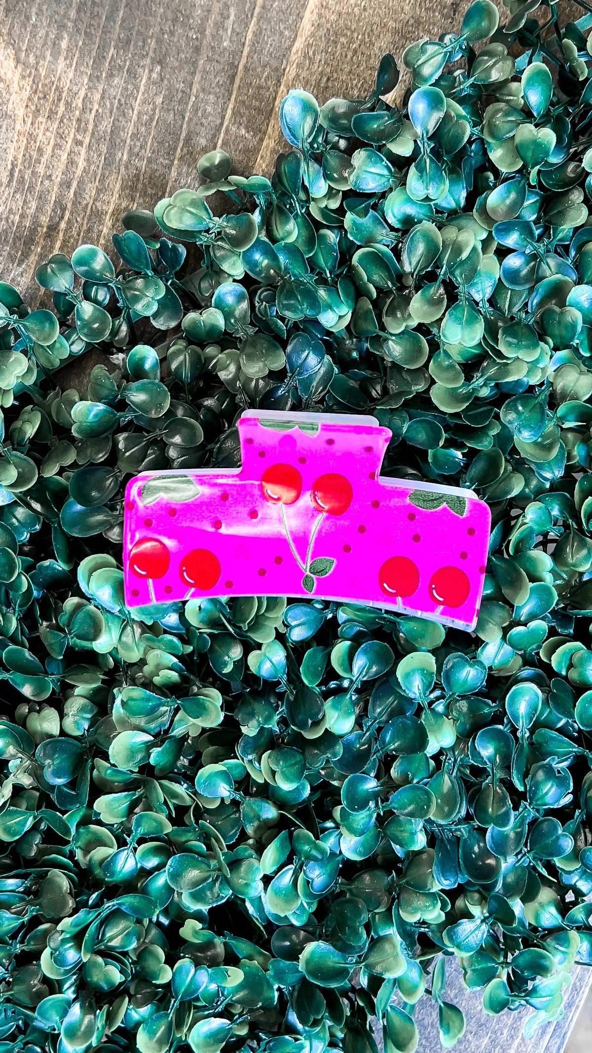 Cherry Claw Clip | Dark Pink