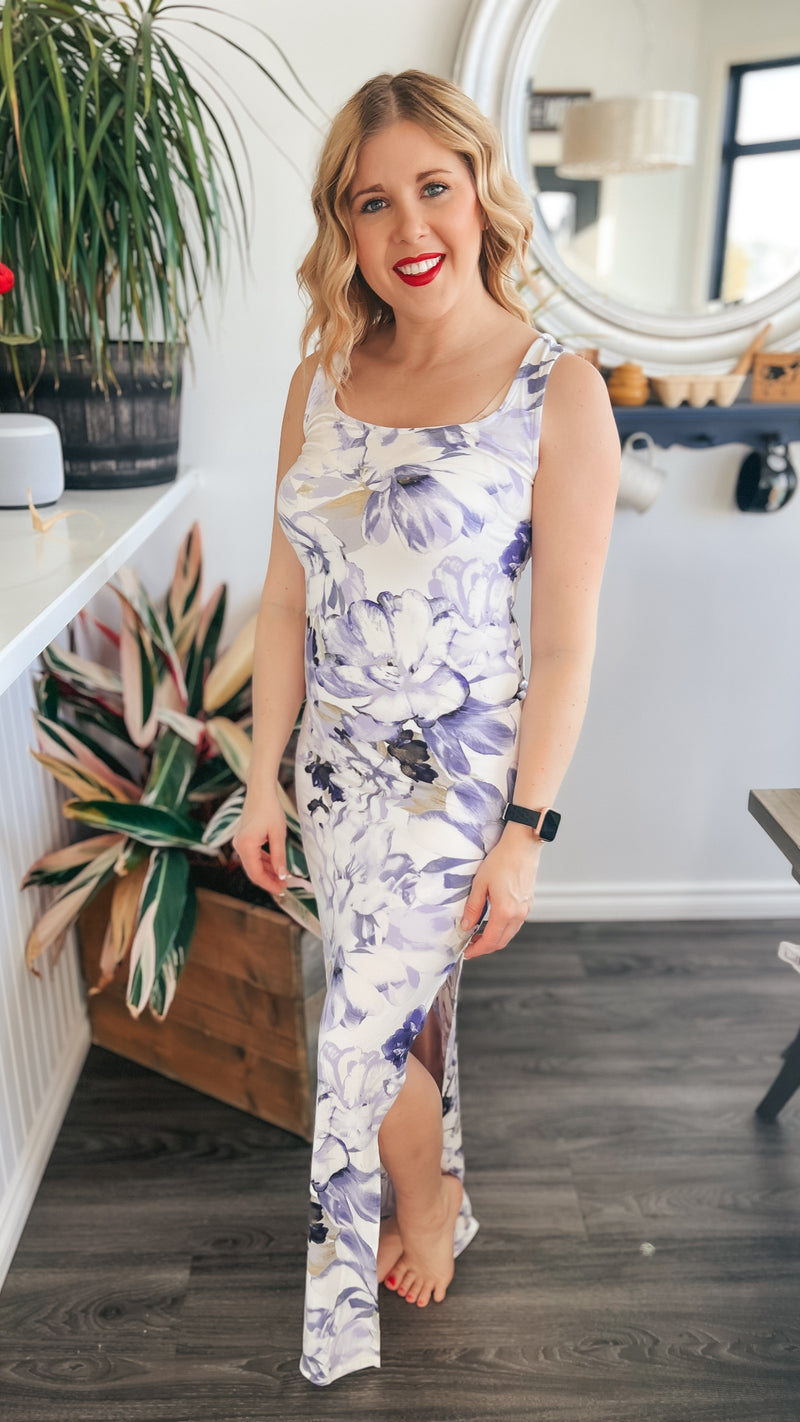 Loriann Floral Maxi Dress: Lavender