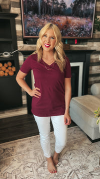 Sandy Basic Tee | Burgundy