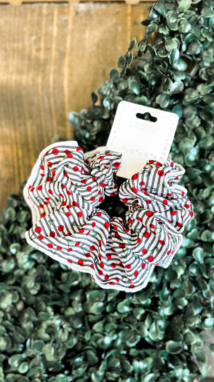 Cherry Scrunchie | Black