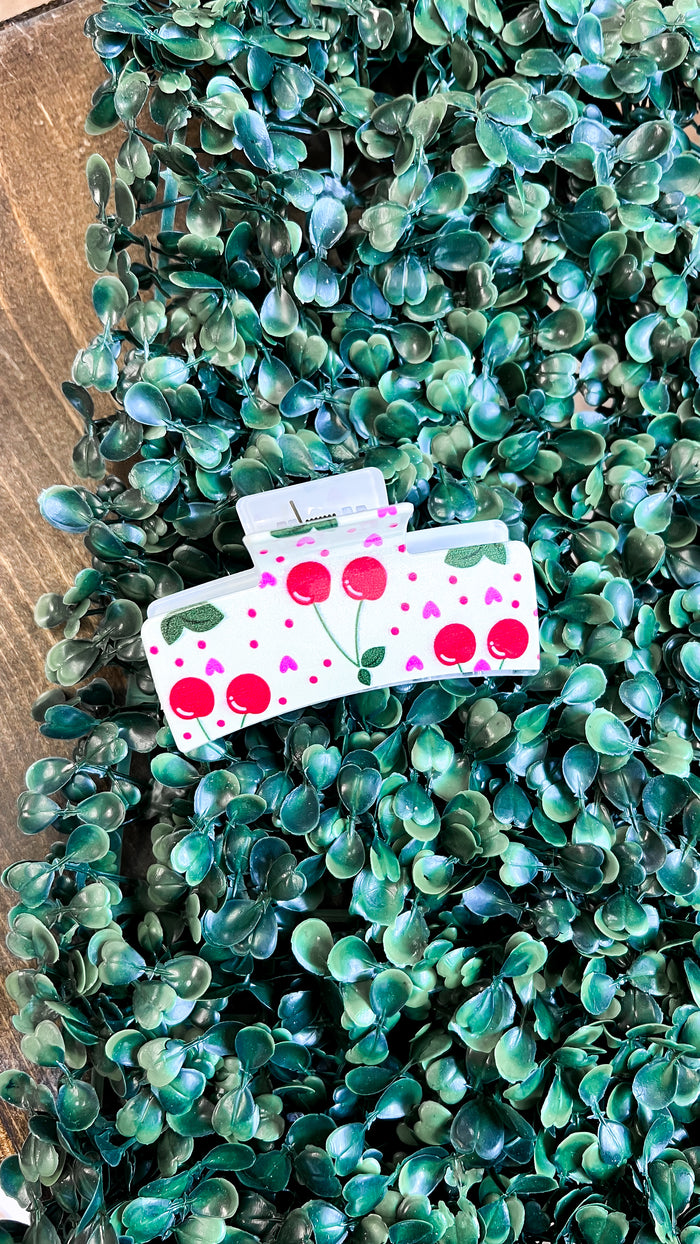 Cherry Claw Clip | Ivory