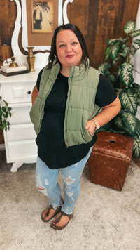 Courtney Puffer Vest: Olive