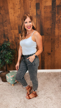 Lenny Cropped Jogger Denim | Washed Black