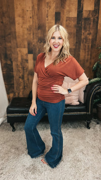 Anne-Marie | Cross Over Tee | Brown