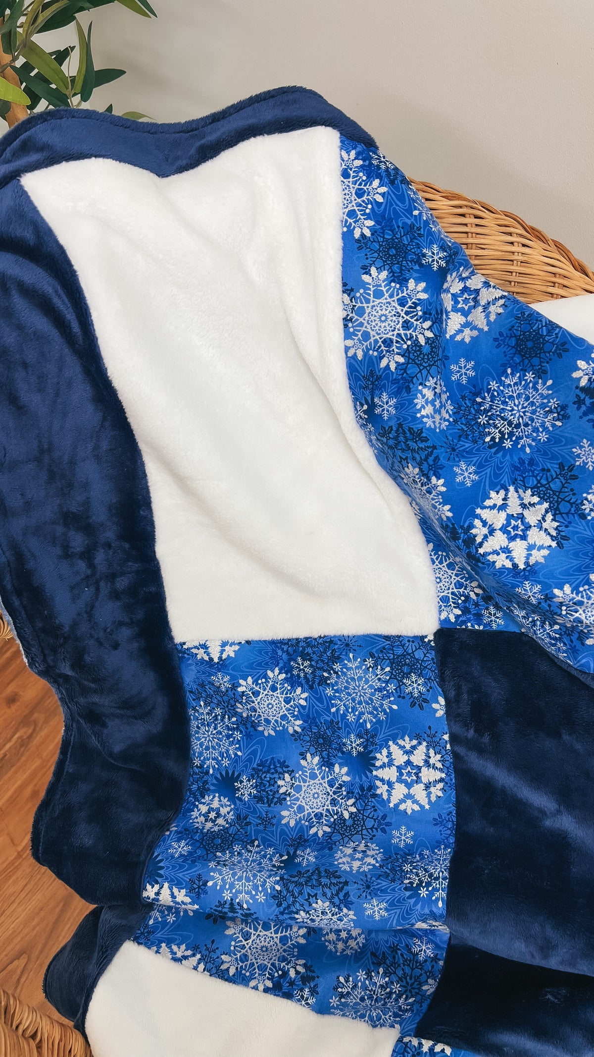 Cozy Cuddle Blanket | 112