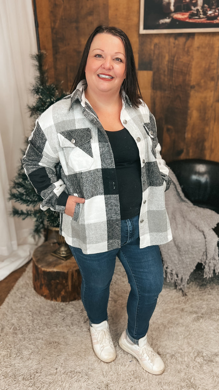 Charlotte Shacket| Black & Cream