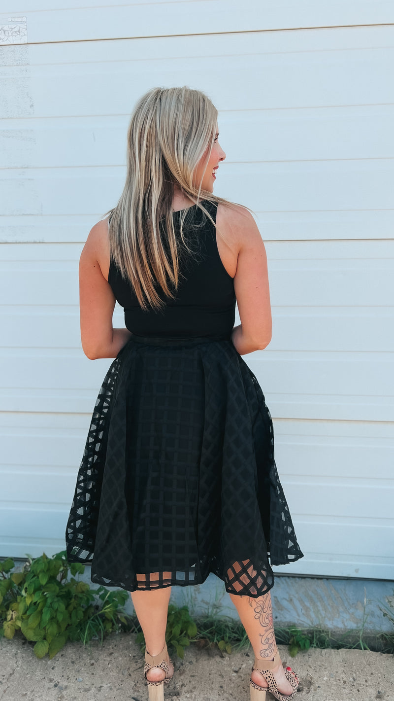 Carrie Lace Skirt: Black