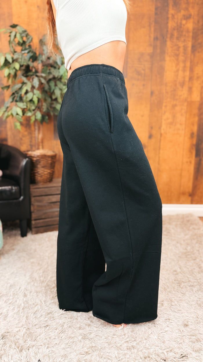 Toni Wide Leg Jogging Pants | Black