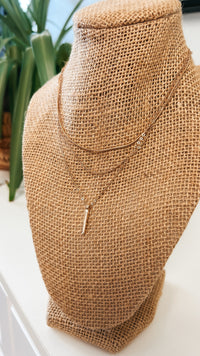 Pendant Layered Necklace: Gold