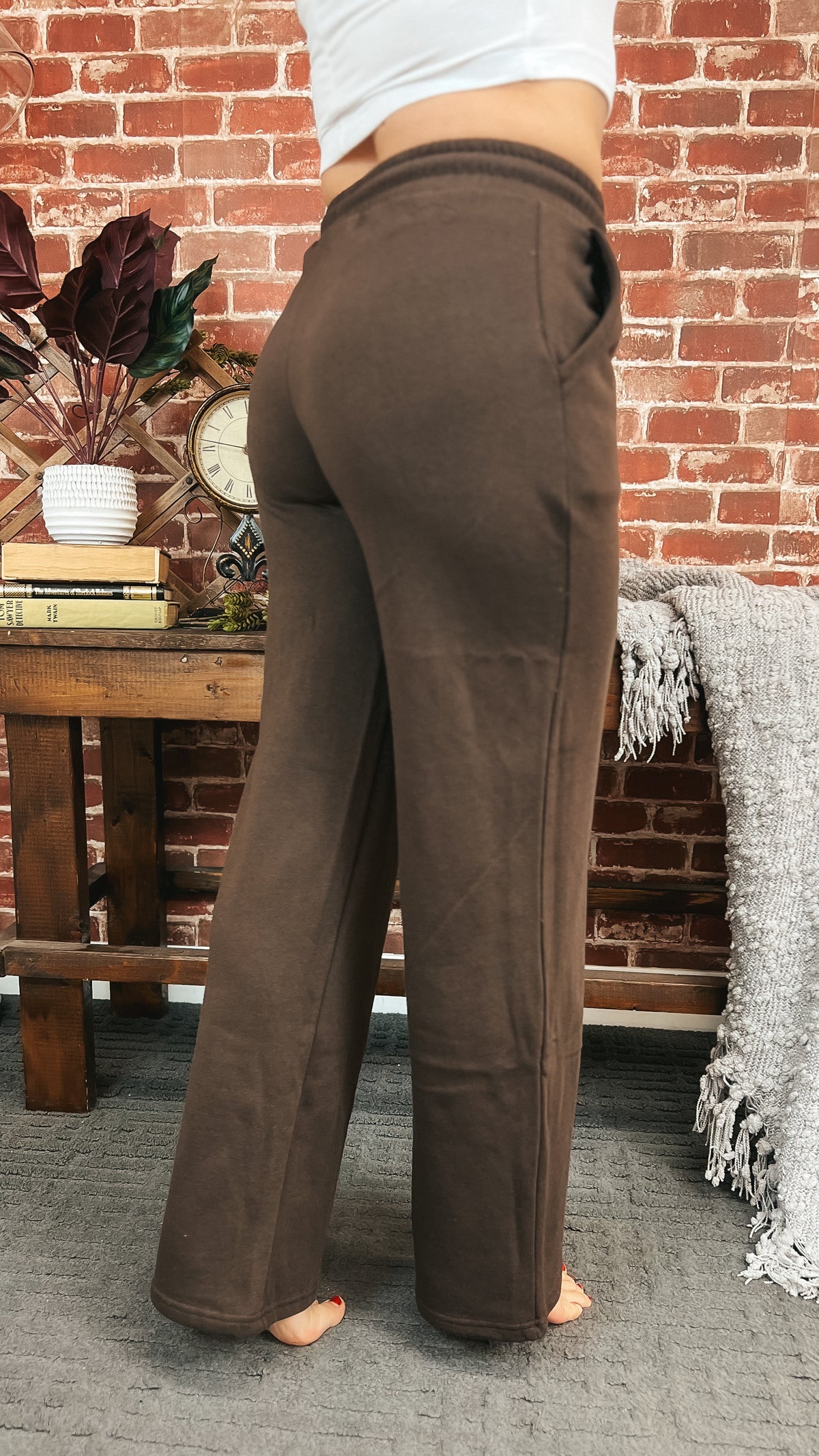 Jodie Wide Leg Jogging Pants | Brown
