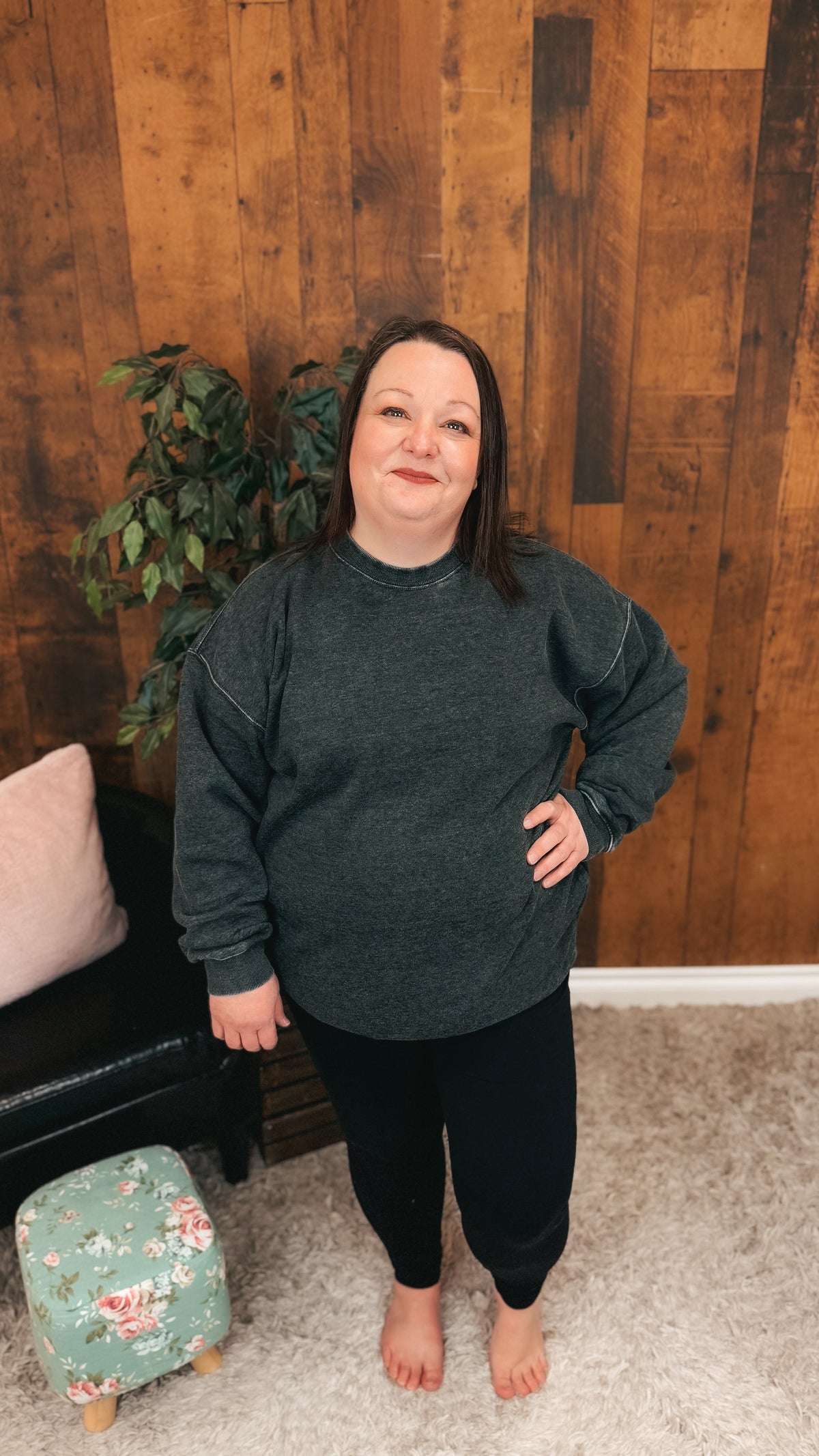 Olivia Basic Crewneck | Charcoal