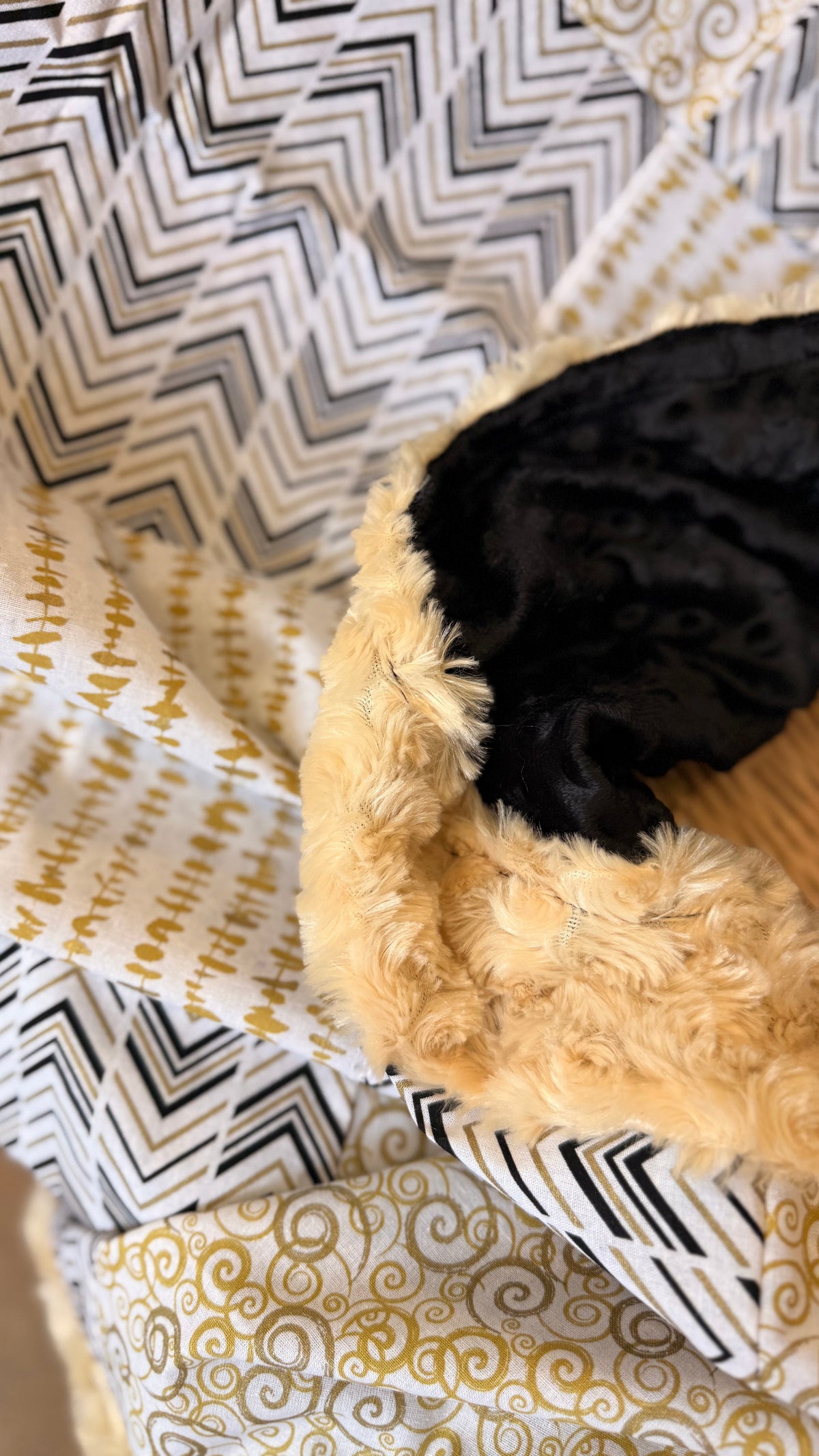 Cozy Cuddle Blanket | 1
