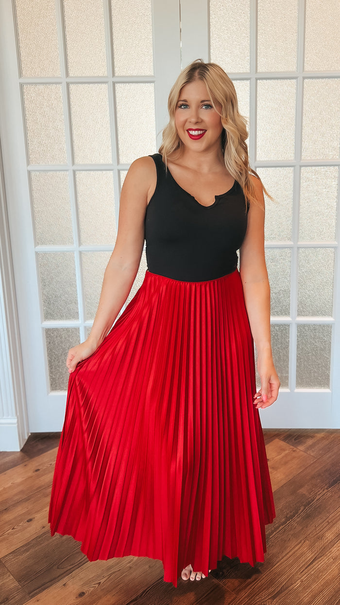 Wendy Pleated Maxi Skirt | Red