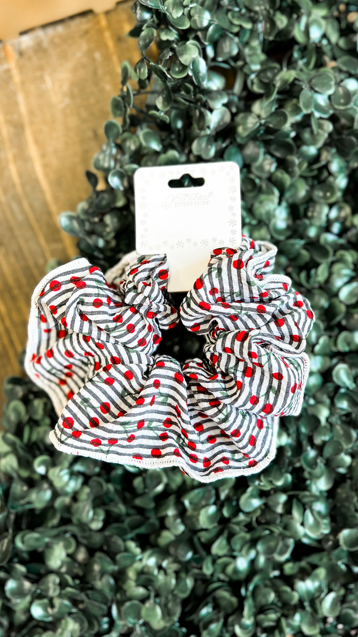 Cherry Scrunchie | Black