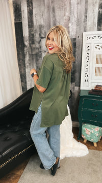 Clarisse Boyfriend Tee: Olive