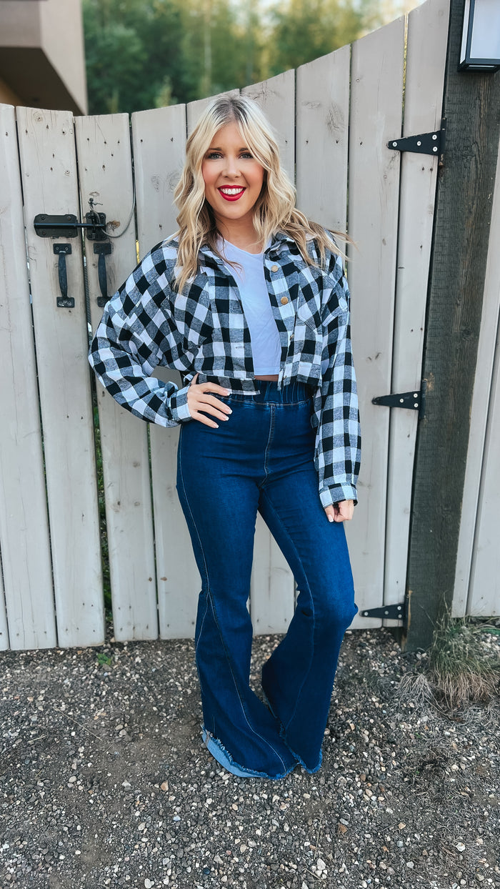 Nikita Crop Plaid Shacket | Black & White