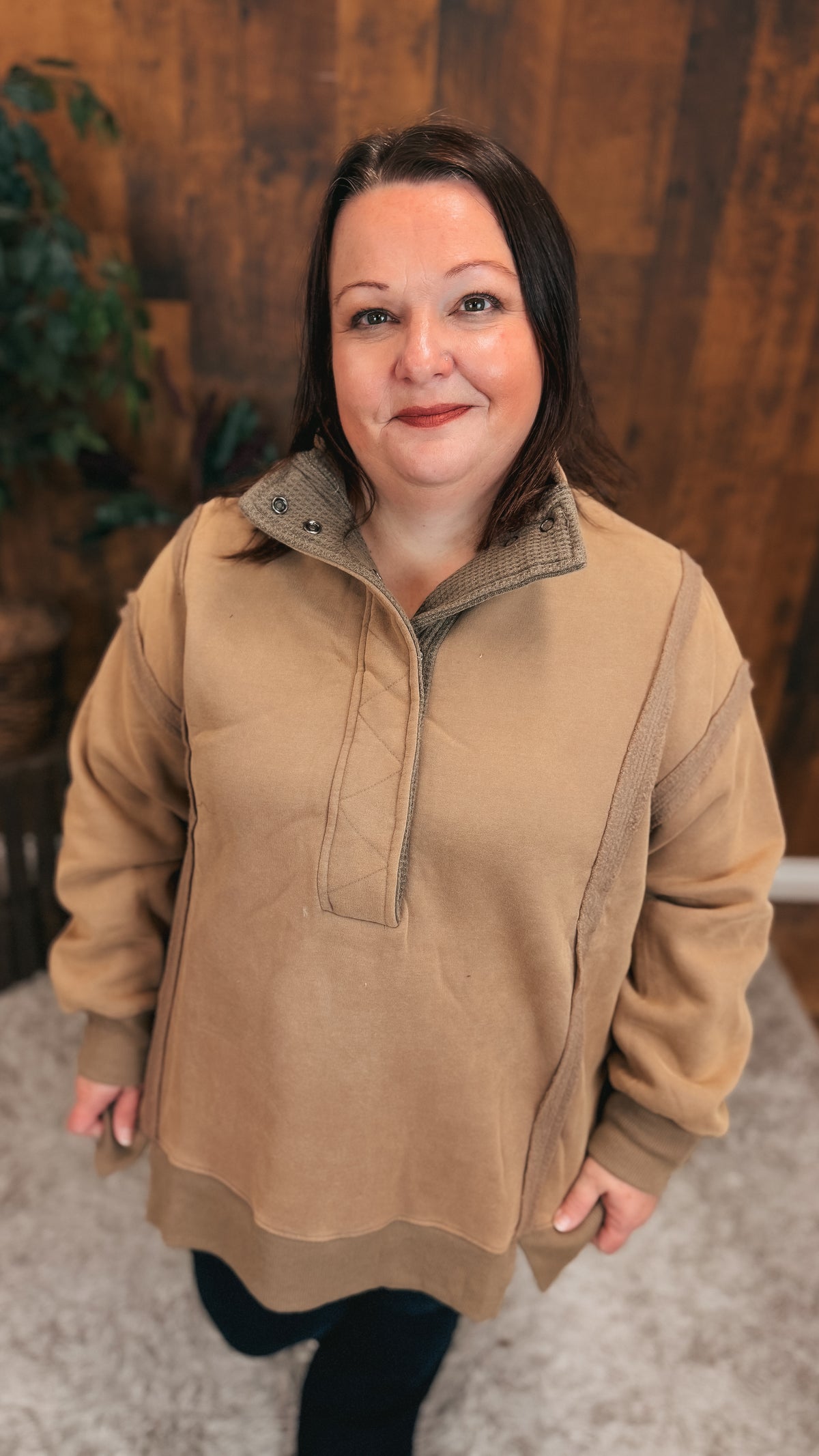 Charlene Snap Sweatshirt | Mocha