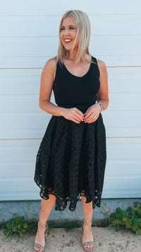Carrie Lace Skirt: Black
