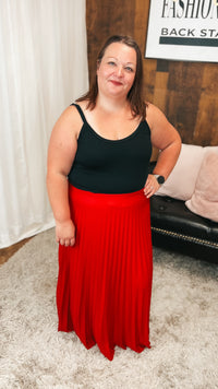 Wendy Pleated Maxi Skirt | Red