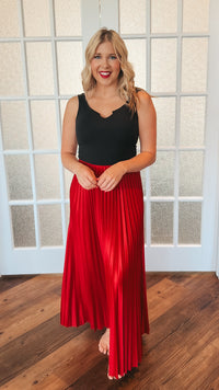 Wendy Pleated Maxi Skirt | Red