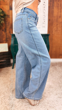 Jake Straight Leg Stretch Denim | Blue
